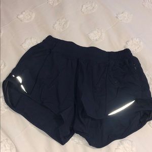 lululemon size 4 reg shorts